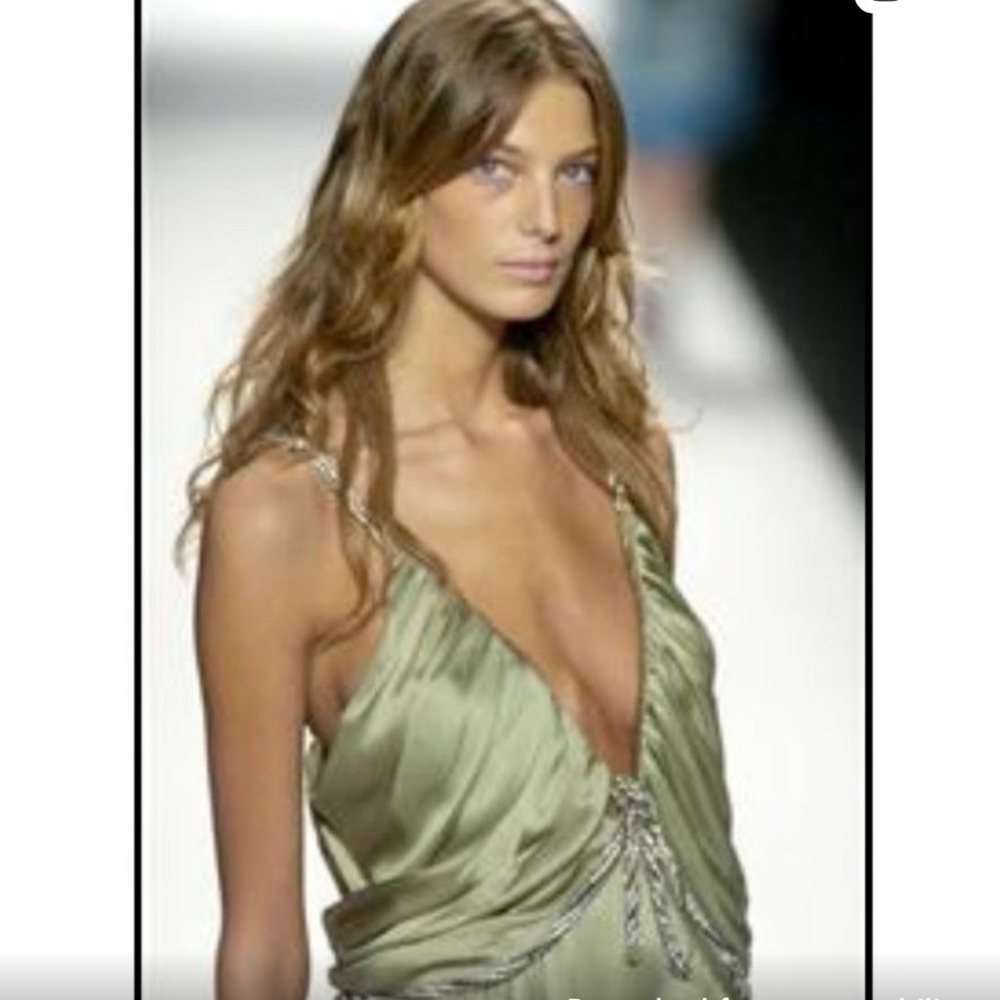 Chloe Goddess Silk Dress. - Picture 2 of 7